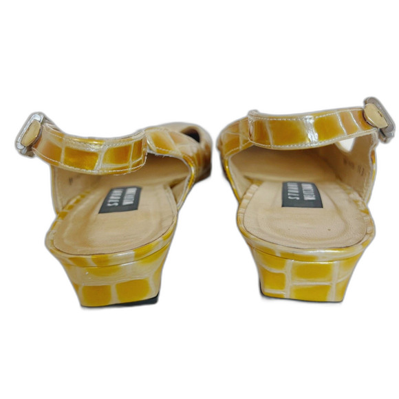Stuart Weitzman RARE 90s Yellow Crocodile Patent Leather Slingback Size 8.5 - Picture 3 of 7